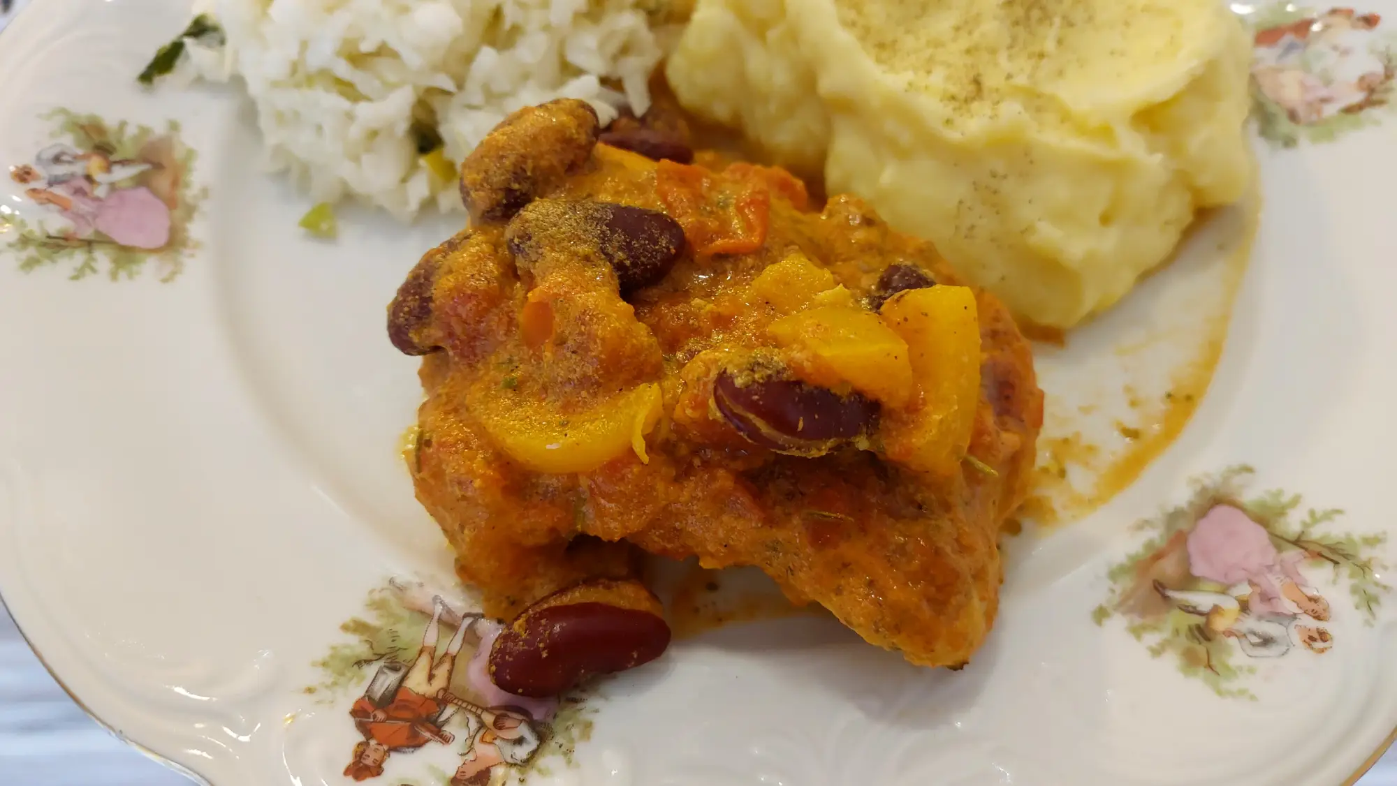 Kurczak pieczony w sosie pomidorowo-fasolowym